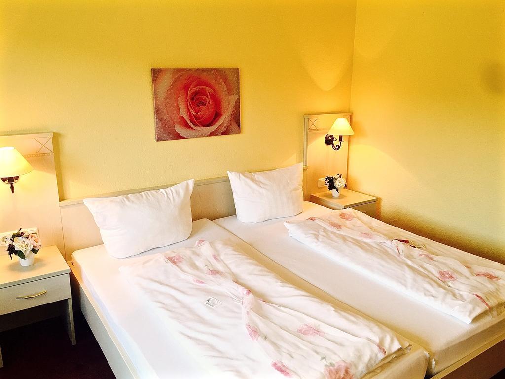 Hotel Dornroeschen à Höchst im Odenwald Chambre photo
